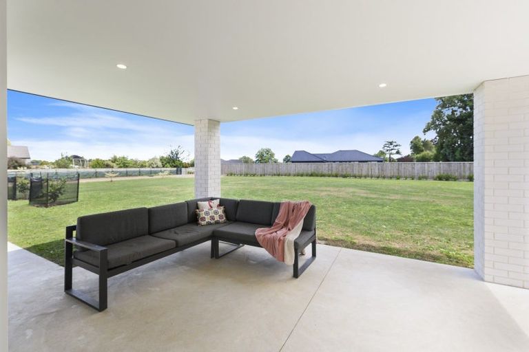 Photo of property in 7 Fairview Place, Levin, 5510