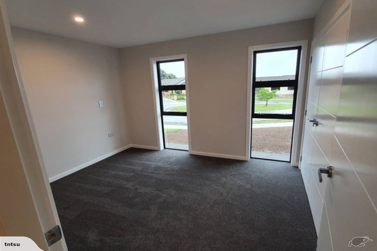 Photo of property in 39 Barry Curtis Place, Levin, 5510