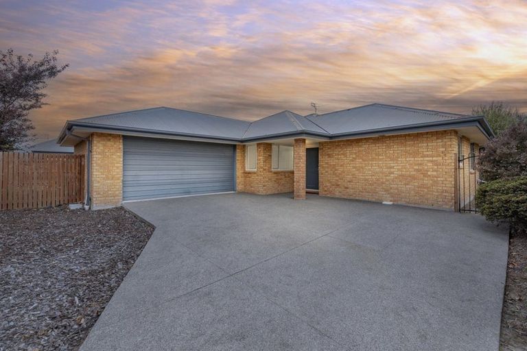 Photo of property in 98 Charles Street, Rangiora, 7400