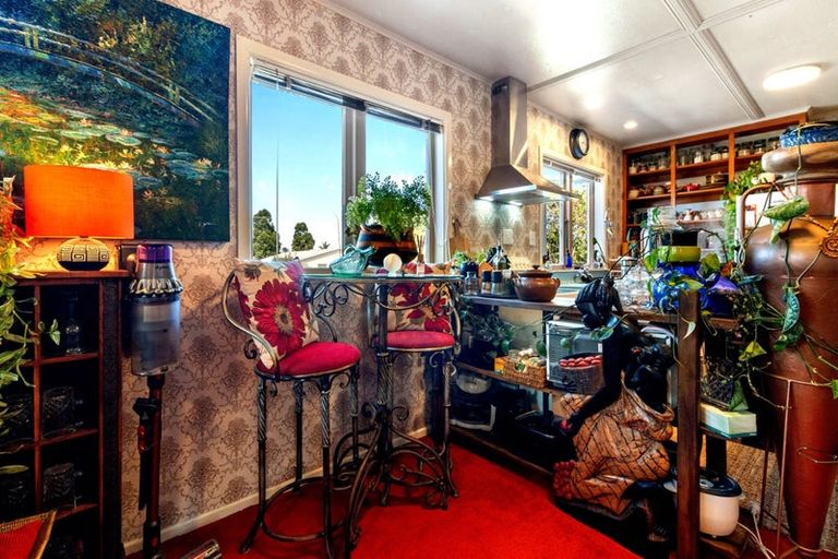 Photo of property in 22 The Crescent, Waihi Beach, 3611