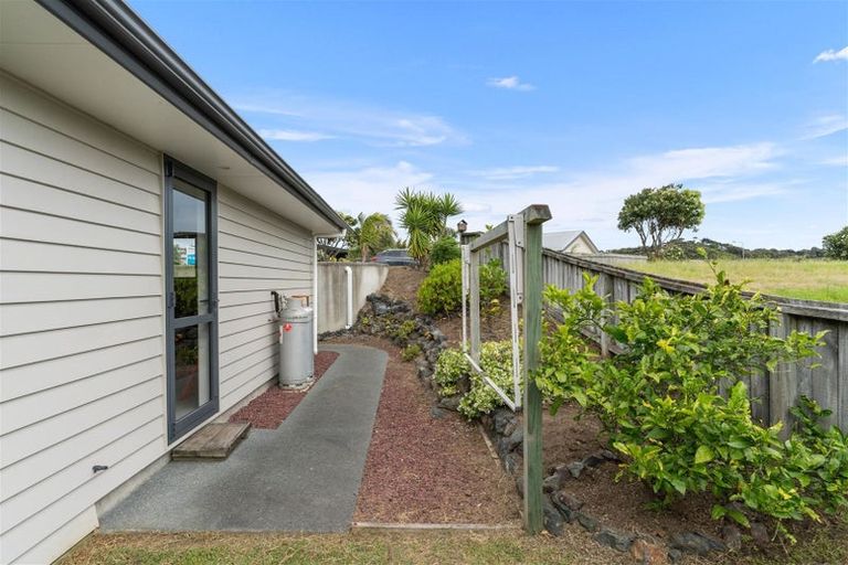 Photo of property in 13 Spinifex Road, Mangawhai Heads, Mangawhai, 0505