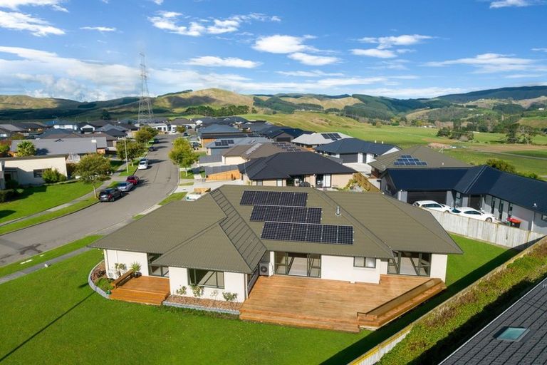 Photo of property in 2 Varsity Heights, Fitzherbert, Palmerston North, 4410