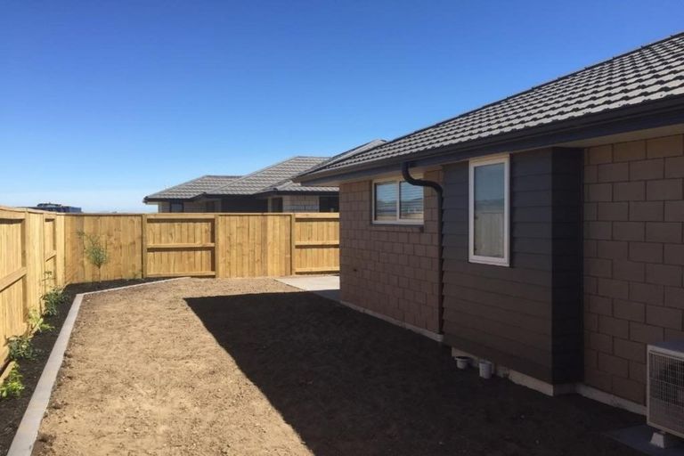 Photo of property in 10 Plate Lane, Papamoa, 3118