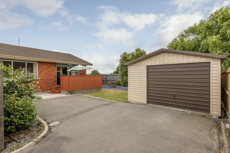 Photo of property in 2/7 Fir Tree Lane, Aranui, Christchurch, 8061