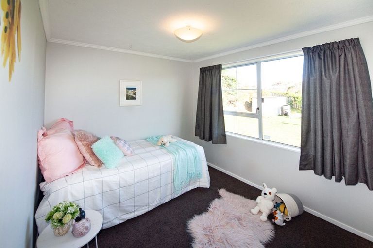 Photo of property in 5 Montserrat Place, Grenada Village, Wellington, 6037