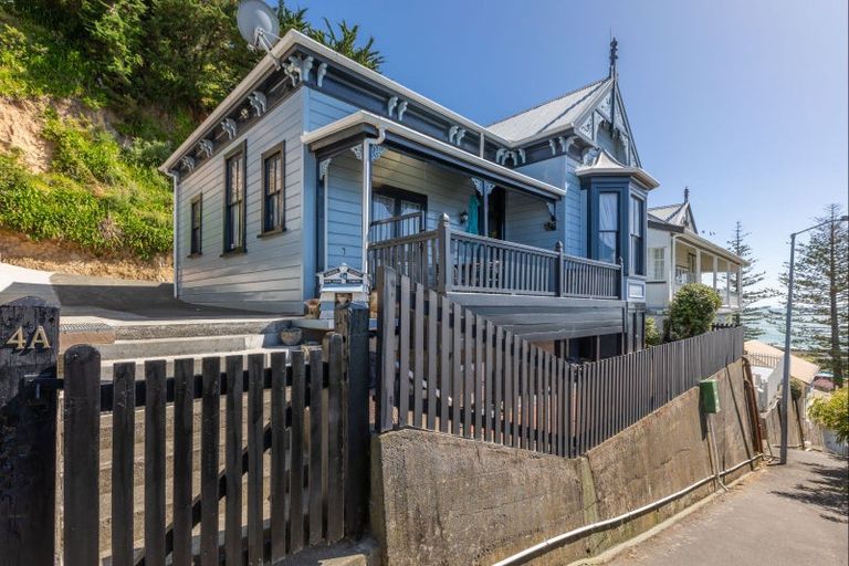 Photo of property in 4a Seaview Terrace, Bluff Hill, Napier, 4110