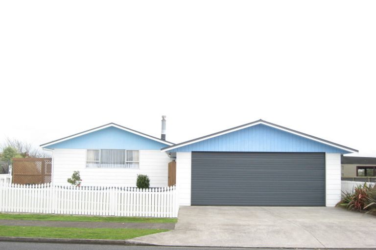 Photo of property in 51 Gardenia Avenue, Bell Block, New Plymouth, 4312