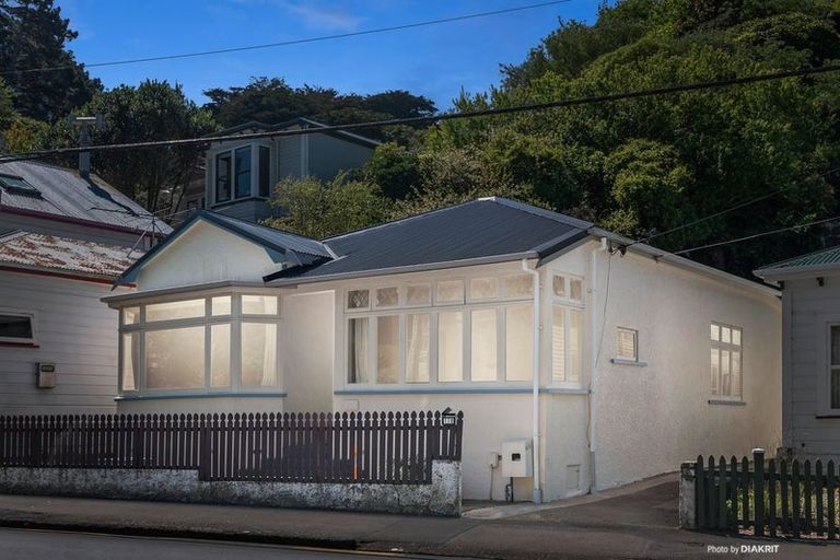 Photo of property in 178 Aro Street, Aro Valley, Wellington, 6021