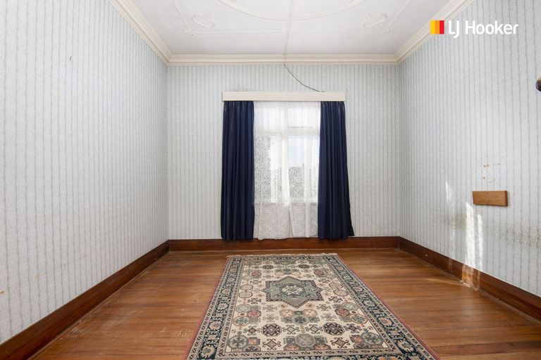 Photo of property in 105 Macandrew Road, South Dunedin, Dunedin, 9012