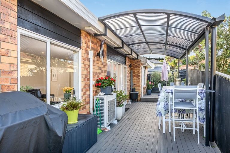 Photo of property in 6 San Bernadino Drive, Henderson, Auckland, 0612