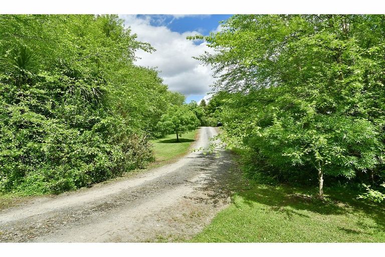 Photo of property in 257 Upper Waiwera Road, Puhoi, Silverdale, 0994