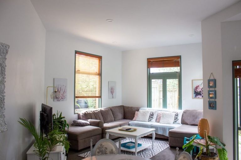 Photo of property in 3/51 Corunna Road, Milford, Auckland, 0620