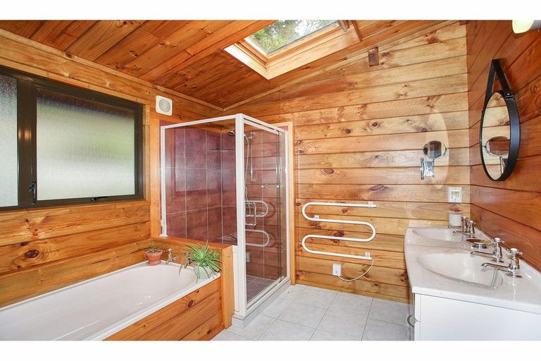 Photo of property in 412 Ponga Road, Opaheke, Papakura, 2584