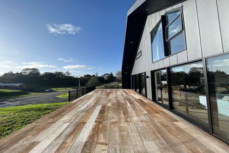 Photo of property in 2 Massee Way, Te Puke, 3119