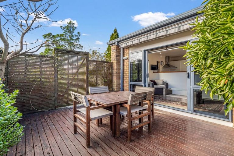 Photo of property in 16 Saint Kilda Place, Papamoa Beach, Papamoa, 3118