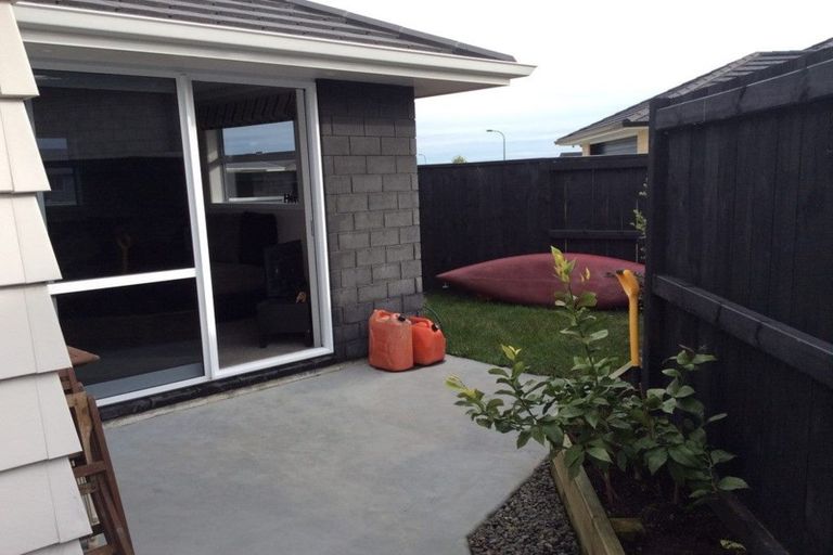 Photo of property in 4 Cupples Street, Papamoa Beach, Papamoa, 3118