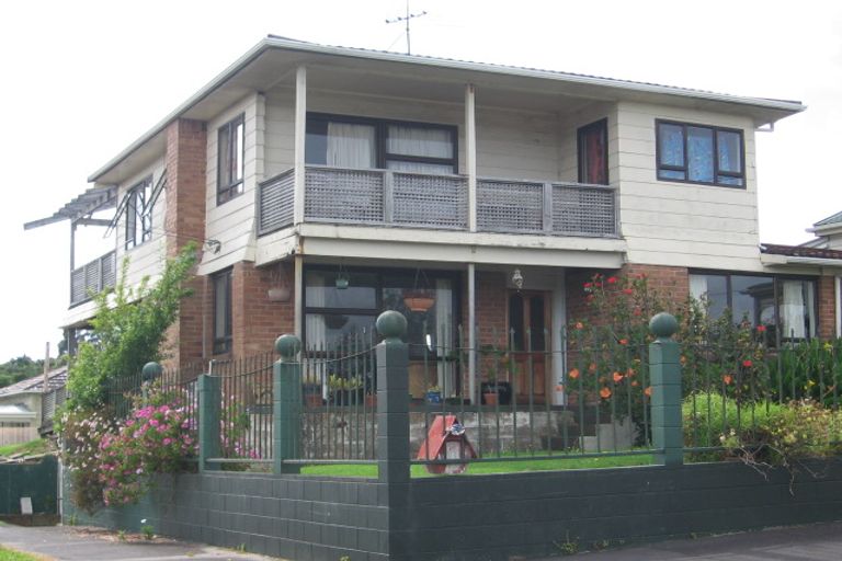 Photo of property in 11 School Road, Morningside, Auckland, 1021