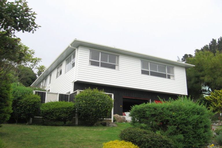 Photo of property in 21 Oriel Avenue, Tawa, Wellington, 5028