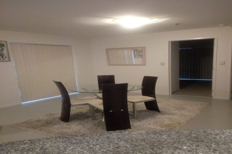 Photo of property in 1a/17 Crown Lynn Place, New Lynn, Auckland, 0600