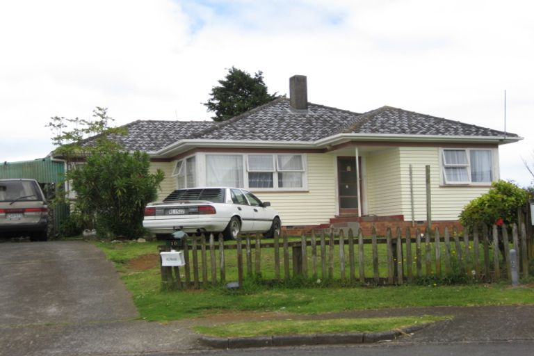 Photo of property in 10 Arnhem Place, Pukekohe, 2120