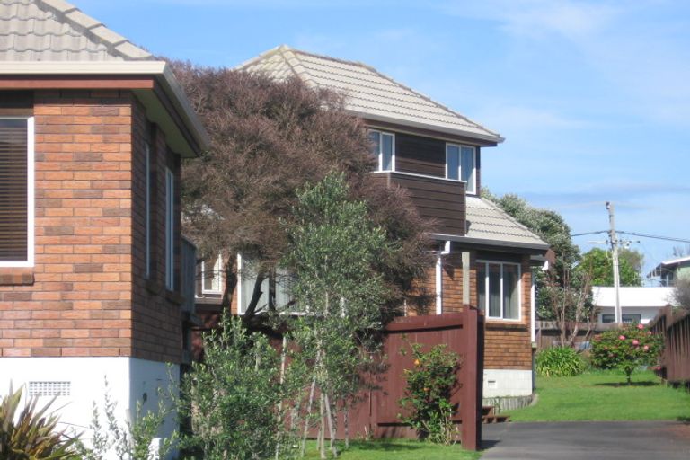Photo of property in 12 Lee Street, Mount Maunganui, 3116