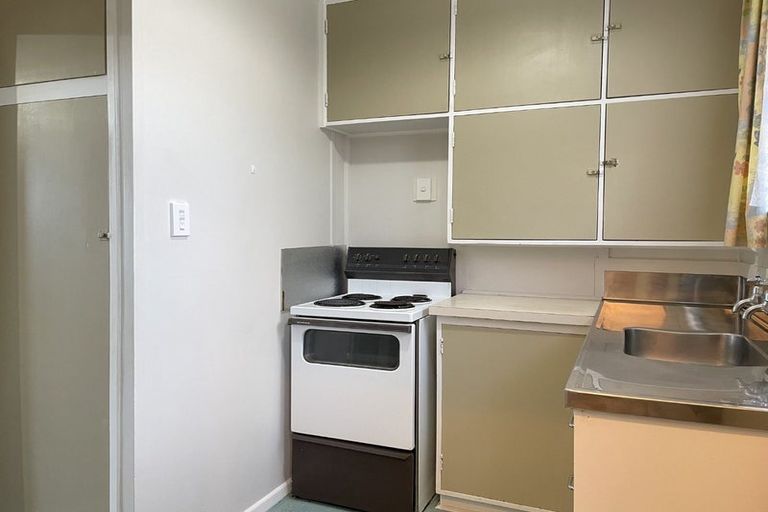 Photo of property in 9-38 Barber Grove, Moera, Lower Hutt, 5010