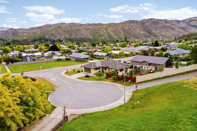 Photo of property in 5 Mcmurray Place, Clyde, 9330