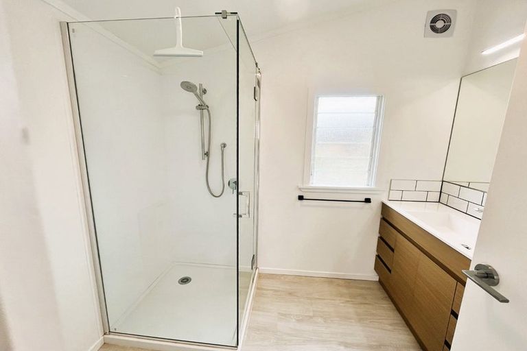 Photo of property in 71 Williams Street, Cambridge, 3434