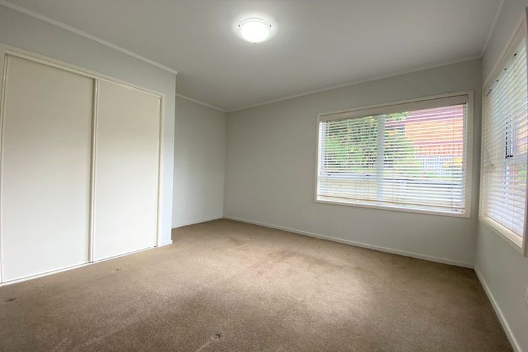 Photo of property in 4 Sailfish Drive, West Harbour, Auckland, 0618