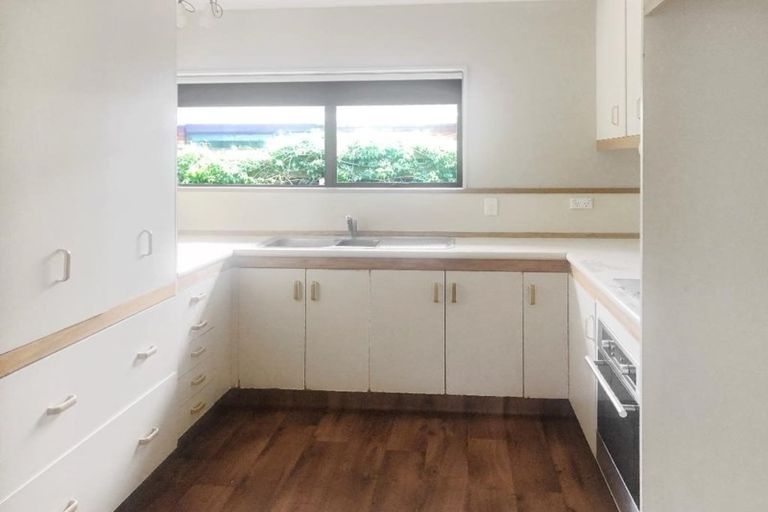 Photo of property in 65b Centreway Road, Orewa, 0931