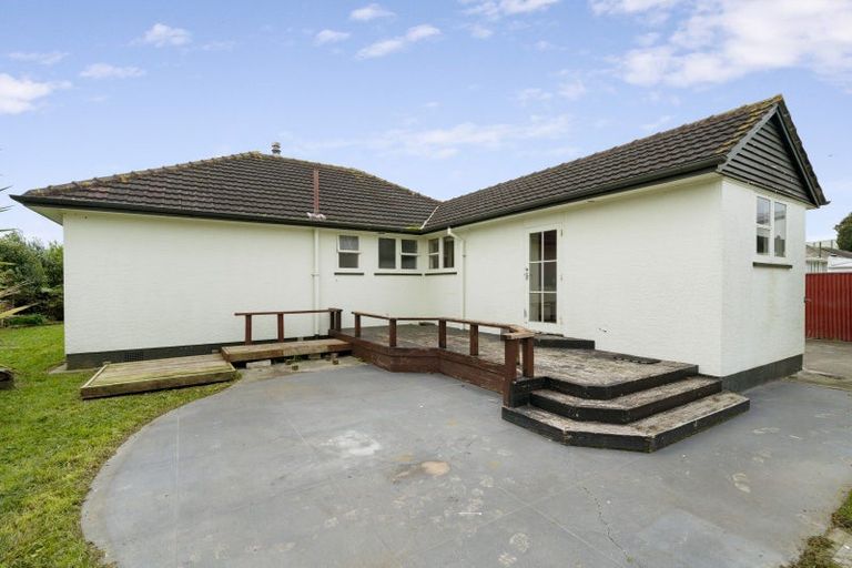 Photo of property in 12 Bristol Crescent, Roslyn, Palmerston North, 4414