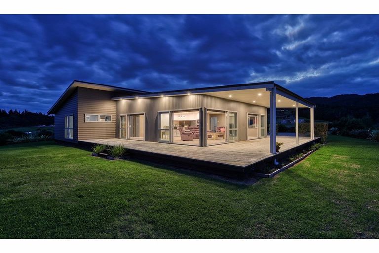 Photo of property in 2 Sanctuary Lane, Mangawhai, 0573