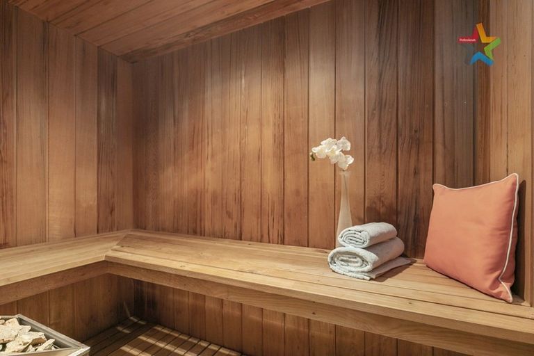 Photo of property in 32a Woodvale Grove, Fairfield, Lower Hutt, 5011