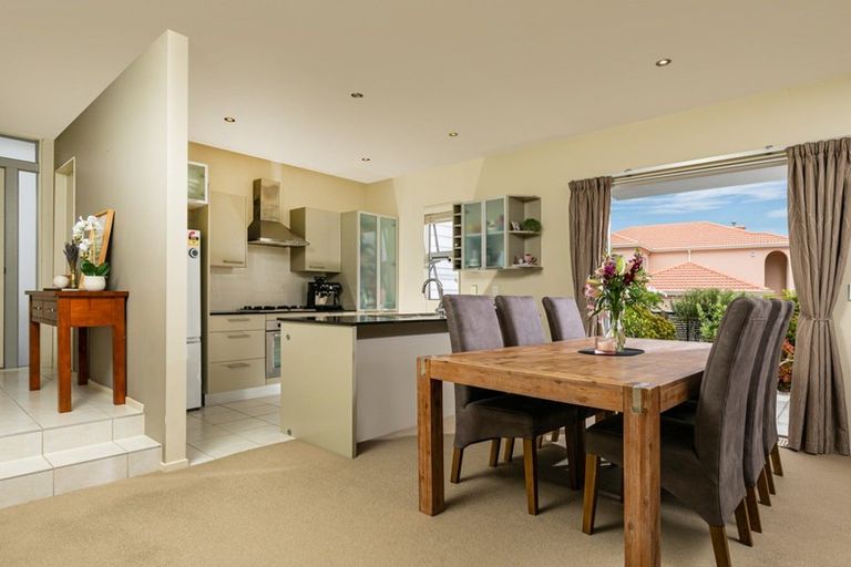 Photo of property in 22/40 Scarlet Oak Drive, Schnapper Rock, Auckland, 0632