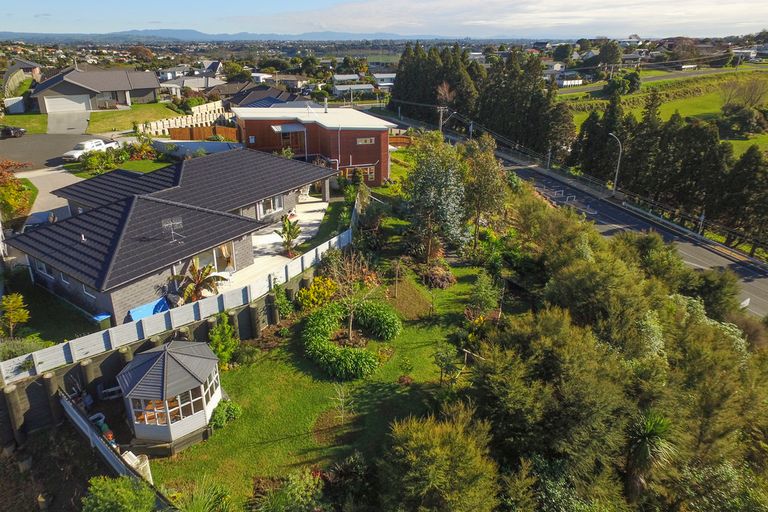 Photo of property in 68 Utopia Park Heights, Welcome Bay, Tauranga, 3112