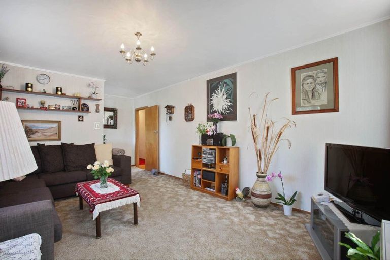 Photo of property in 70 Lake Road, Northcote, Auckland, 0627