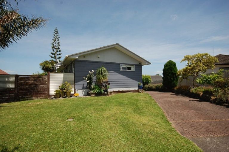 Photo of property in 160 Ransom Smyth Drive, Goodwood Heights, Auckland, 2105