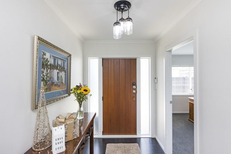 Photo of property in 2 Morocco Terrace, Kelvin Grove, Palmerston North, 4414