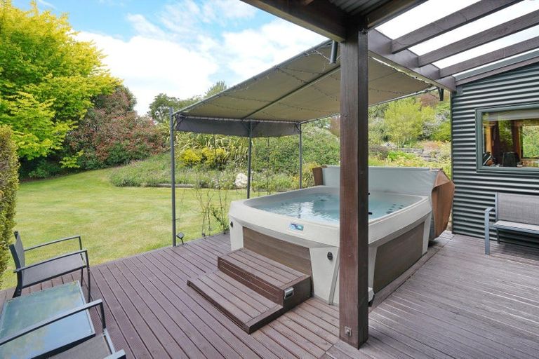 Photo of property in 82 Leithfield Road, Leithfield, Amberley, 7481