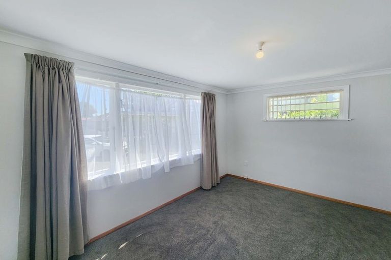 Photo of property in 7 Cole Grove, Wallaceville, Upper Hutt, 5018