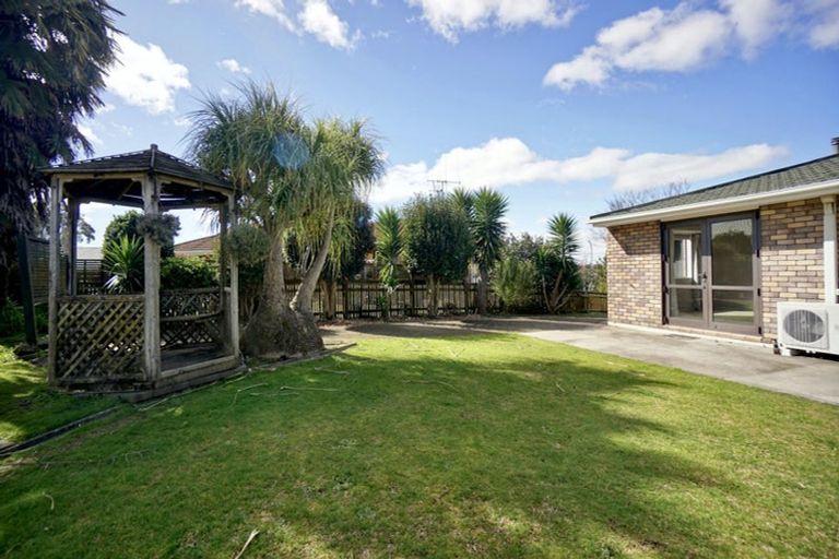Photo of property in 6 Randell Place, Te Puke, 3119