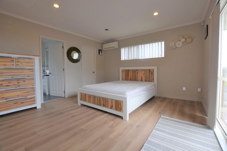 Photo of property in 23 Leafield Crescent, Henderson, Auckland, 0612