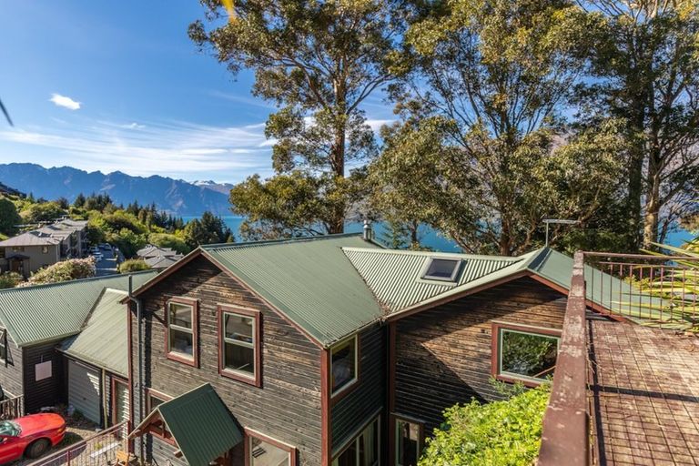 Photo of property in 246b Fernhill Road, Sunshine Bay, Queenstown, 9300