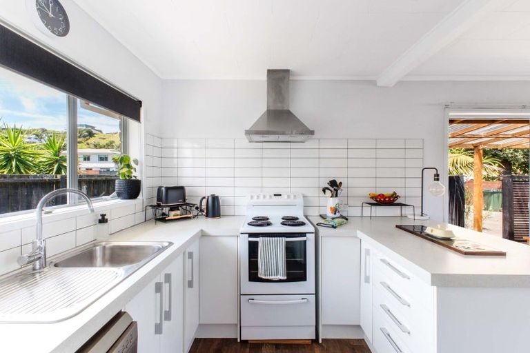 Photo of property in 335a Pohutukawa Avenue, Ohope, 3121