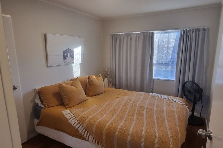 Photo of property in 2/328 Bucklands Beach Road, Bucklands Beach, Auckland, 2012