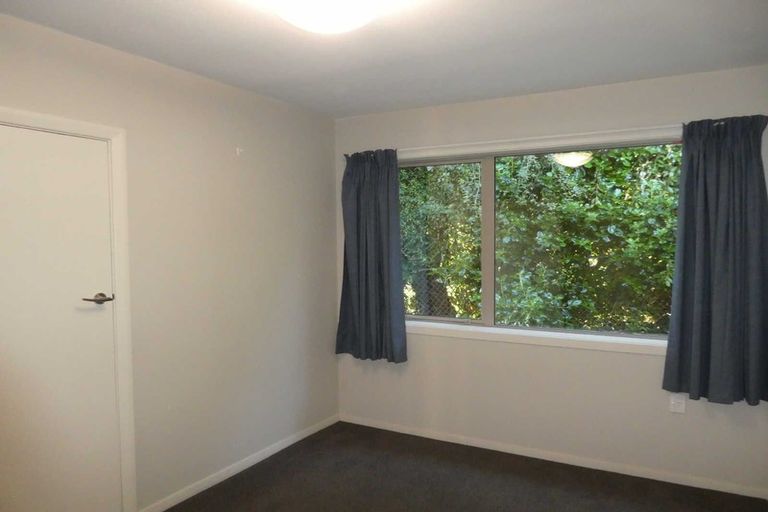 Photo of property in 1/98 Moncks Spur Road, Redcliffs, Christchurch, 8081