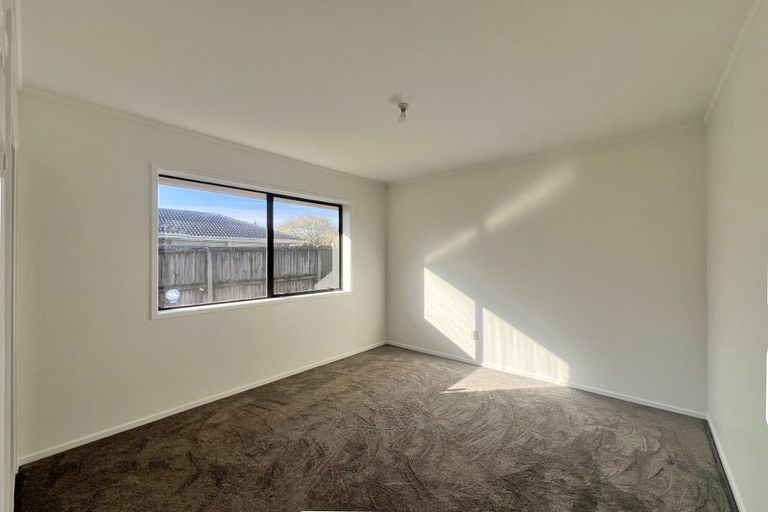 Photo of property in 1/25 Millhouse Drive, Northpark, Auckland, 2013