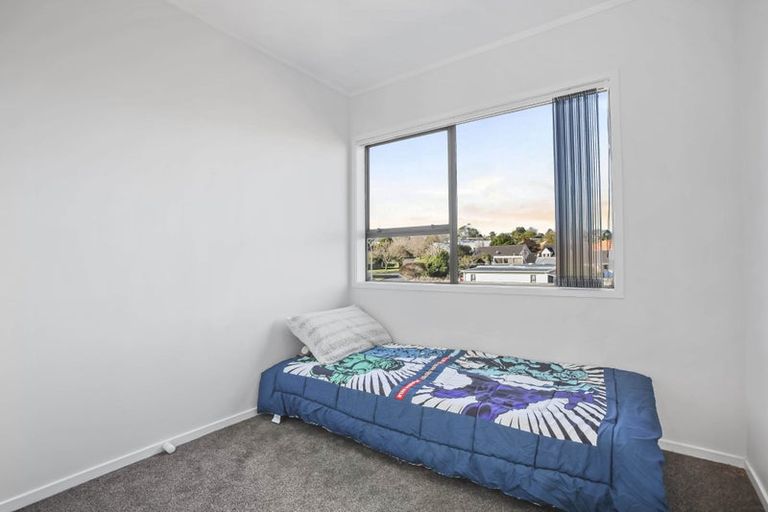 Photo of property in 45b Kurnell Drive, Botany Downs, Auckland, 2010