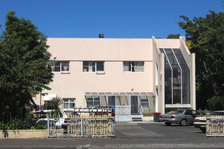 Photo of property in 86 Carr Road, Mount Roskill, Auckland, 1041