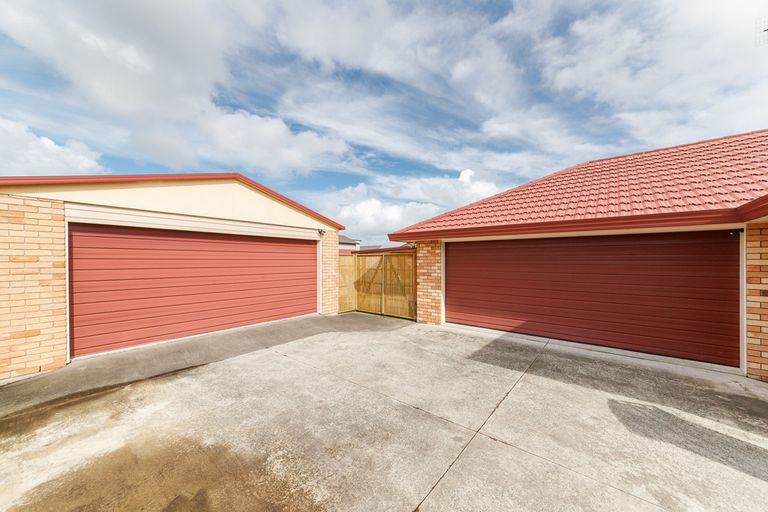 Photo of property in 66 Branigan Parade, Kelvin Grove, Palmerston North, 4414